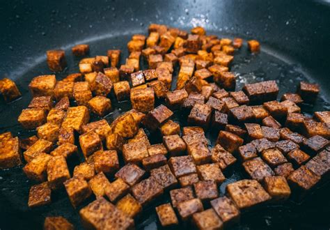 Schritte Zur Idealen Zubereitung Von Gebratenem Tofu